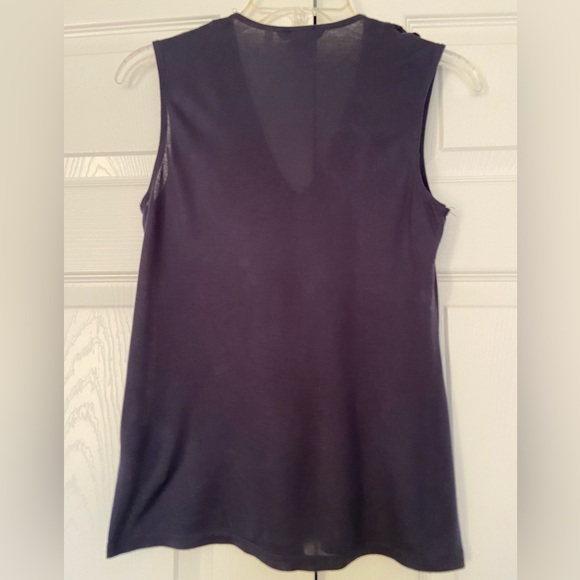 H&M Ruffle Top - Picture 2 of 3